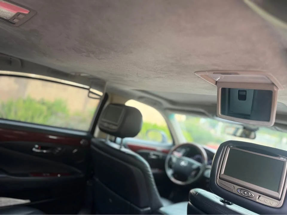 2007 Lexus LS 4th Gen - Image 15 of 18