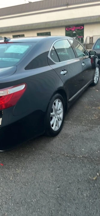 2007 Lexus LS 4th Gen - Image 5 of 9
