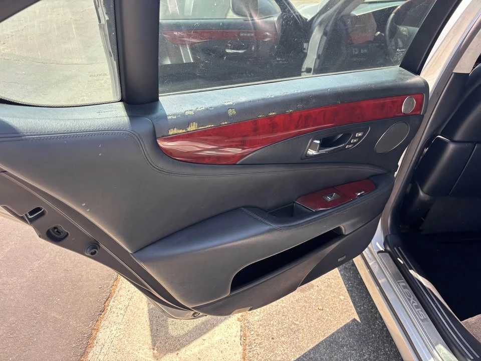 2007 Lexus LS 4th Gen - Image 16 of 20
