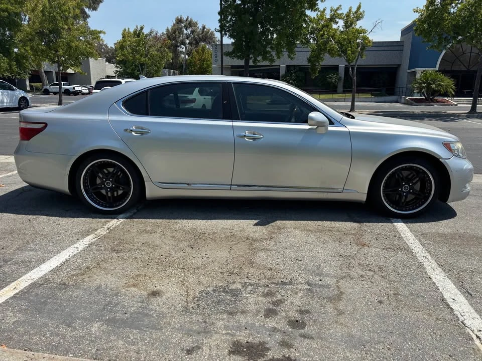 2007 Lexus LS 4th Gen - Image 6 of 20
