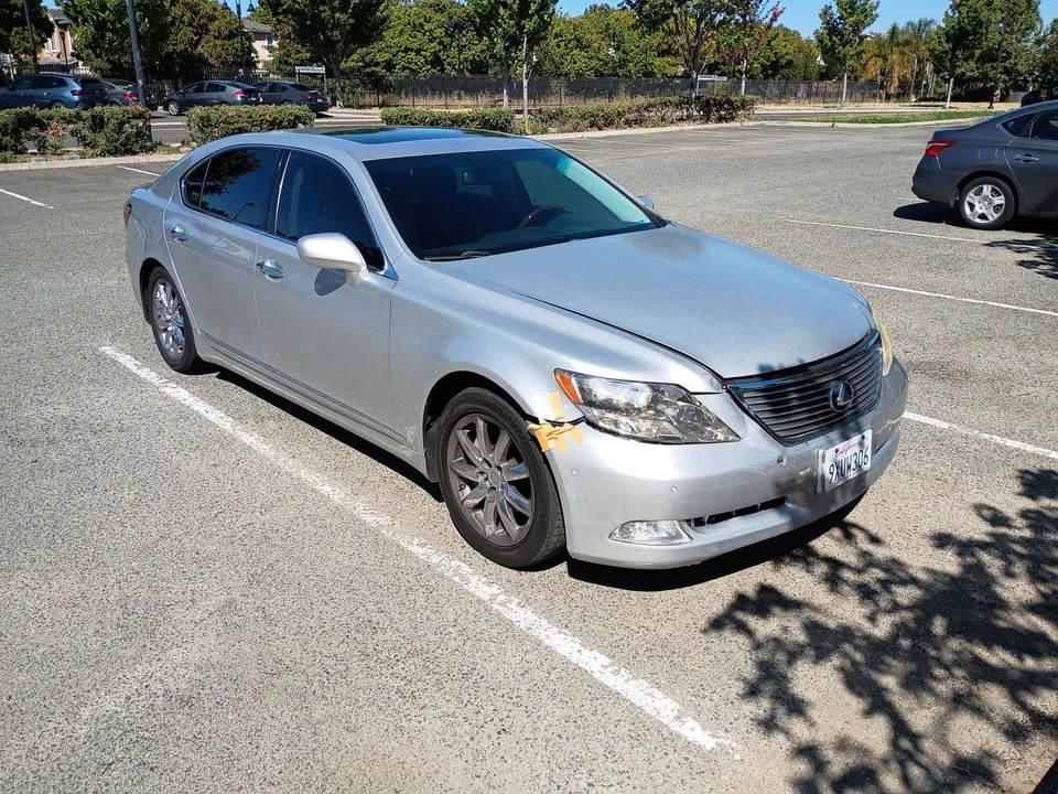 2007 Lexus LS 4th Gen - Image 6 of 8
