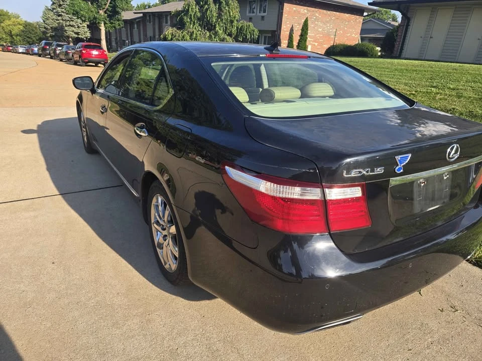 2007 Lexus LS 4th Gen - Image 7 of 10
