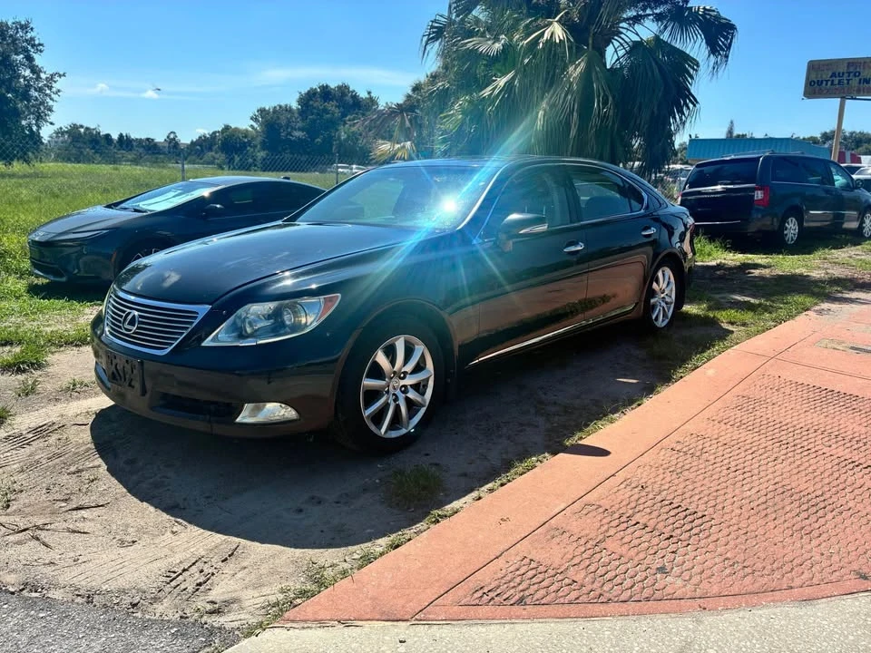 2007 Lexus LS 4th Gen - Image 3 of 10