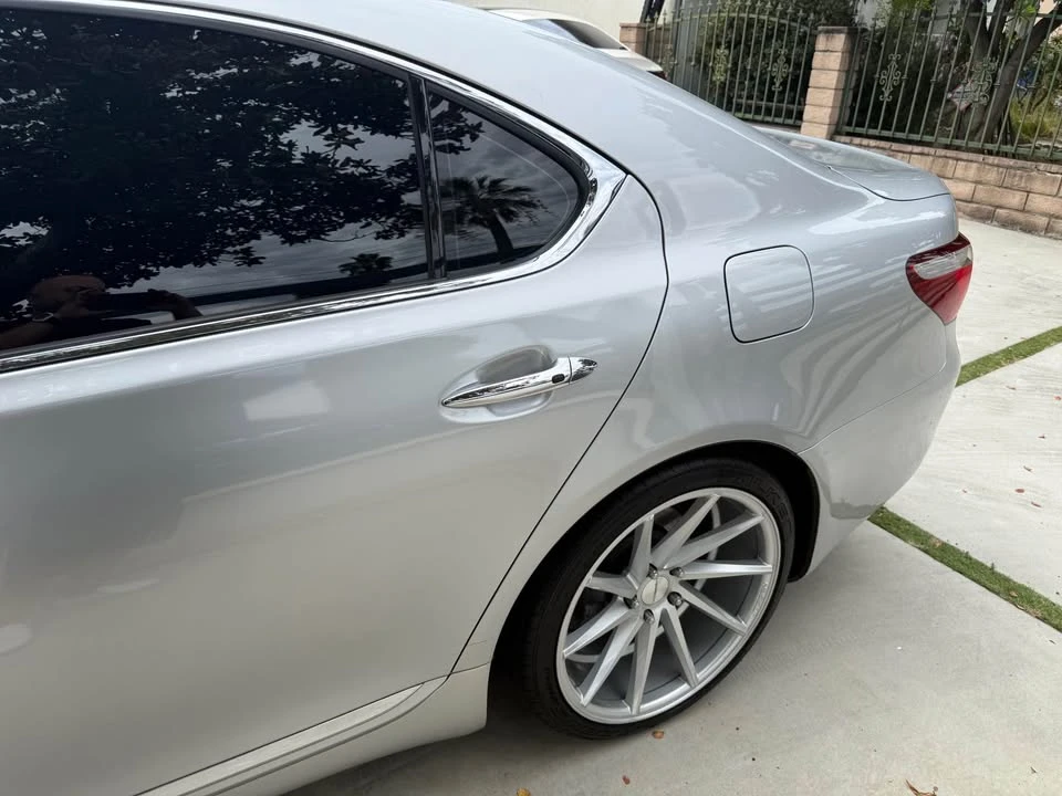2007 Lexus LS 4th Gen - Image 17 of 20