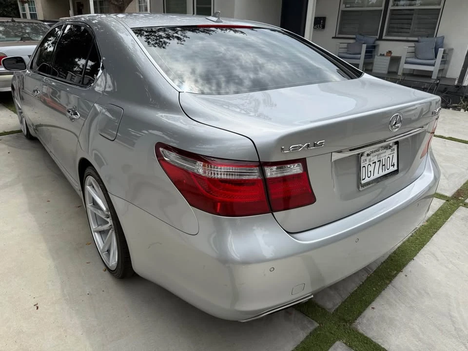 2007 Lexus LS 4th Gen - Image 16 of 20