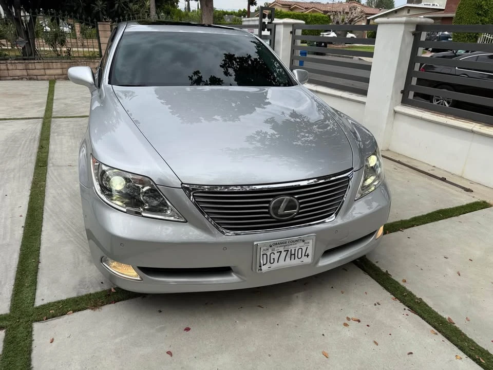 2007 Lexus LS 4th Gen - Image 2 of 20