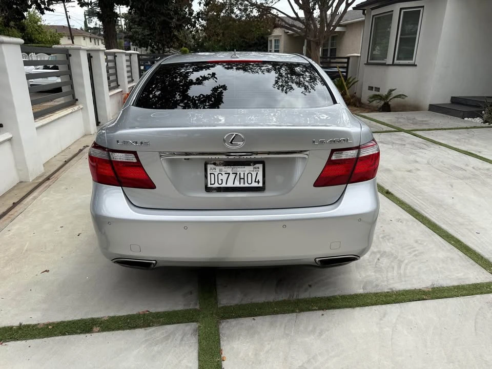 2007 Lexus LS 4th Gen - Image 11 of 20