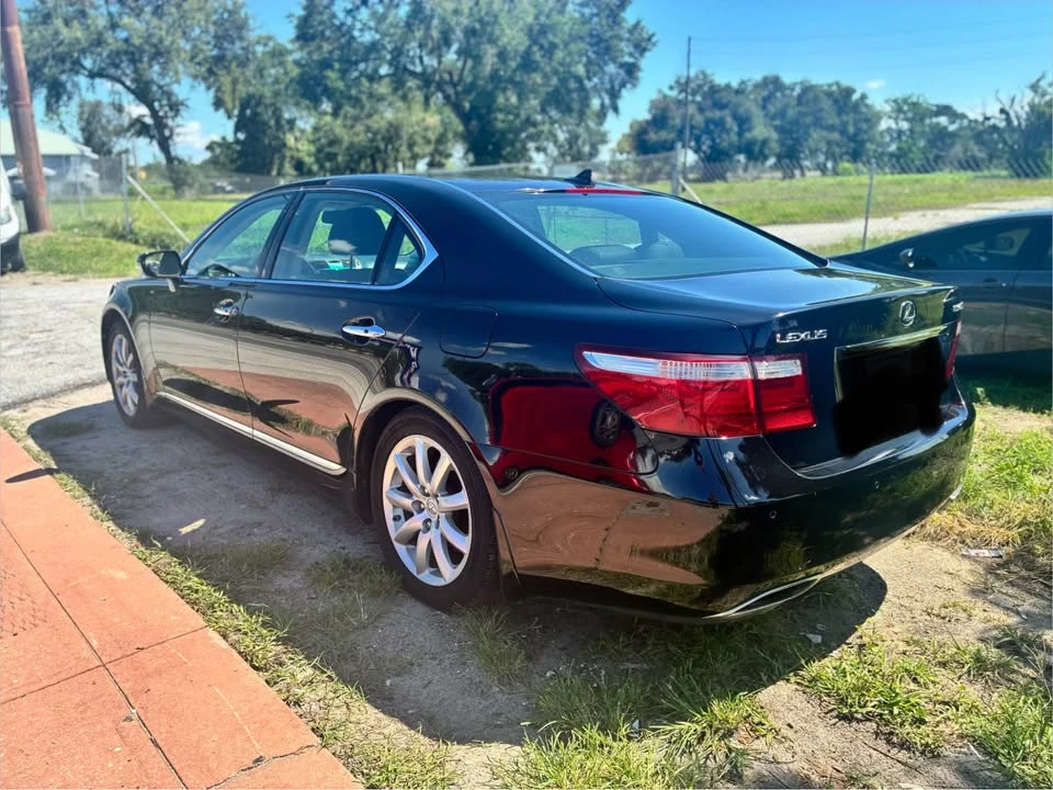 2007 Lexus LS 4th Gen - Image 2 of 10