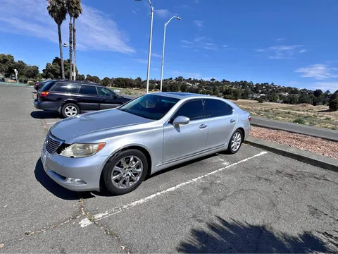 2007 Lexus LS 460 L Sedan 4D