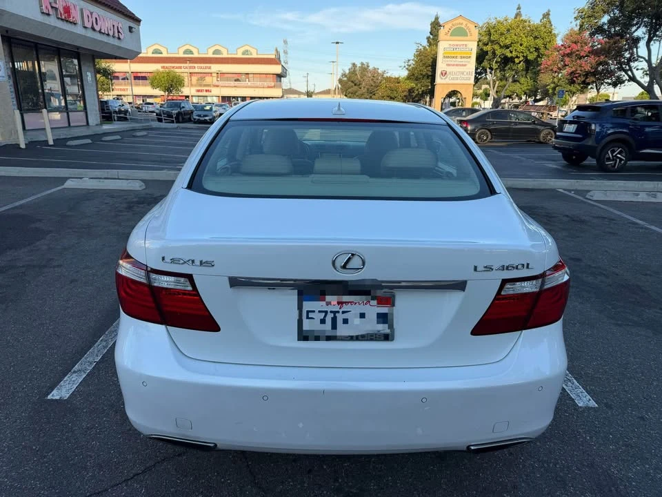 2007 Lexus LS 4th Gen - Image 6 of 12
