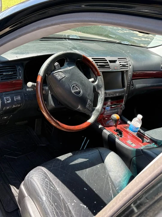 2007 Lexus LS 4th Gen - Image 7 of 7