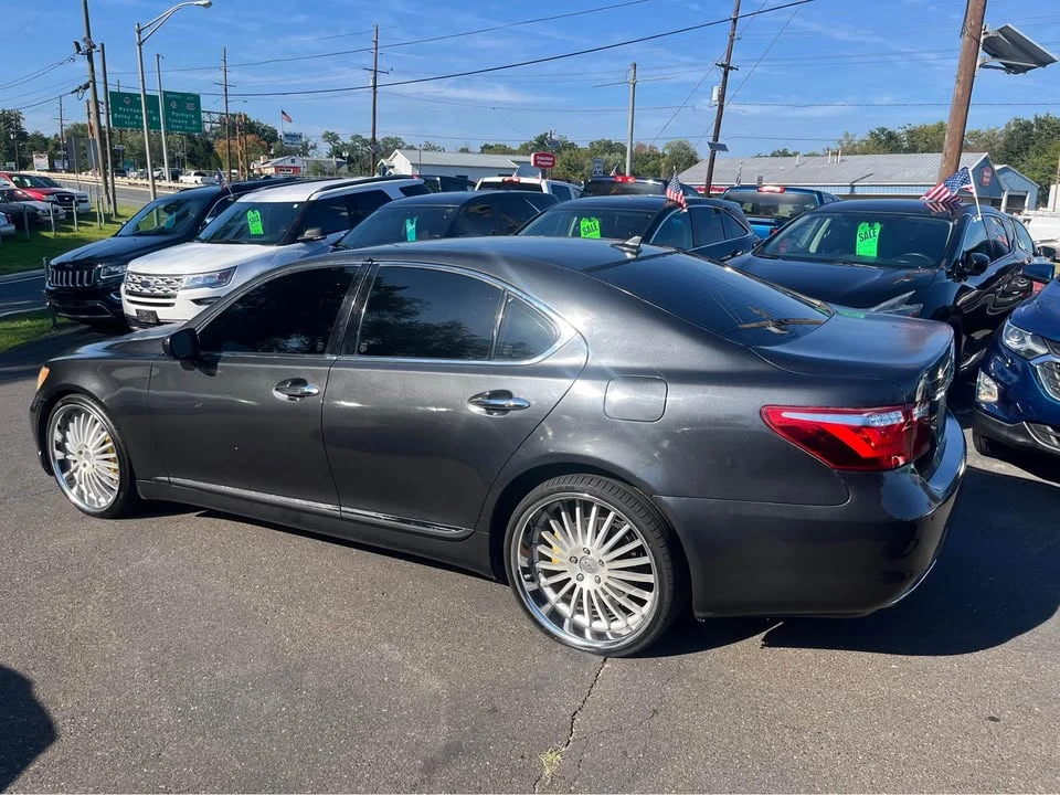 2007 Lexus LS 4th Gen - Image 2 of 13