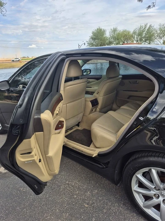 2007 Lexus LS 4th Gen - Image 11 of 15