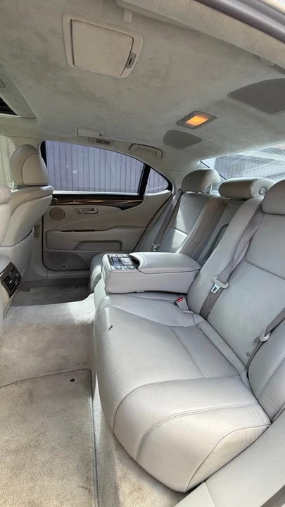 2007 Lexus LS 4th Gen - Image 6 of 8