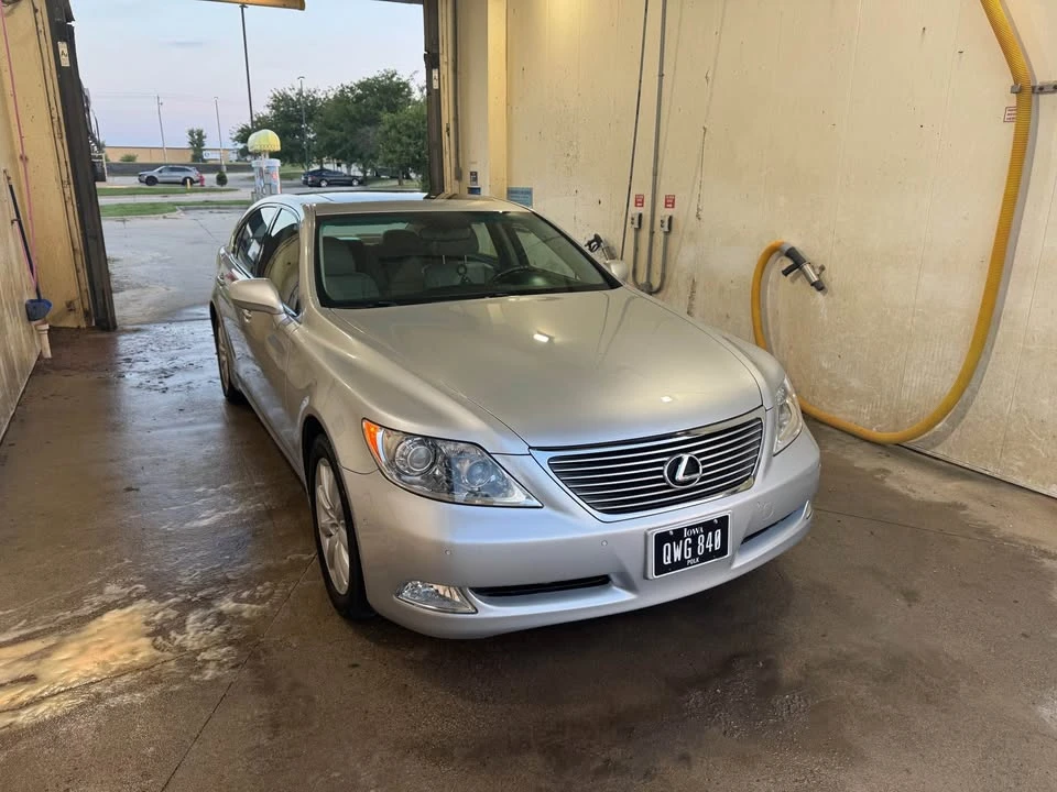 2007 Lexus LS 4th Gen - Image 3 of 8