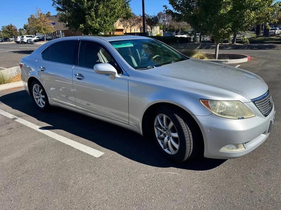 2007 Lexus LS 4th Gen - Image 3 of 20