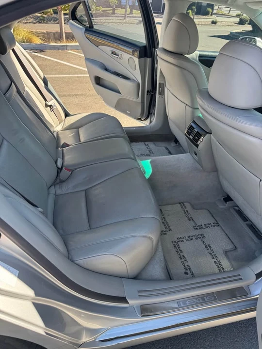 2007 Lexus LS 4th Gen - Image 12 of 20