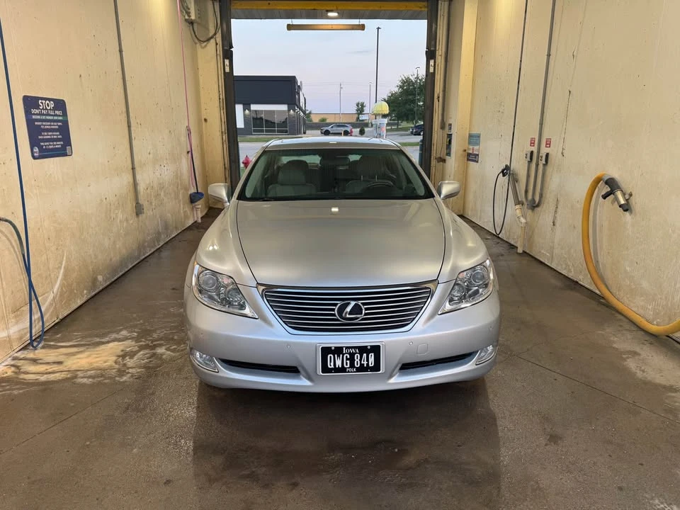 2007 Lexus LS 4th Gen - Image 6 of 8