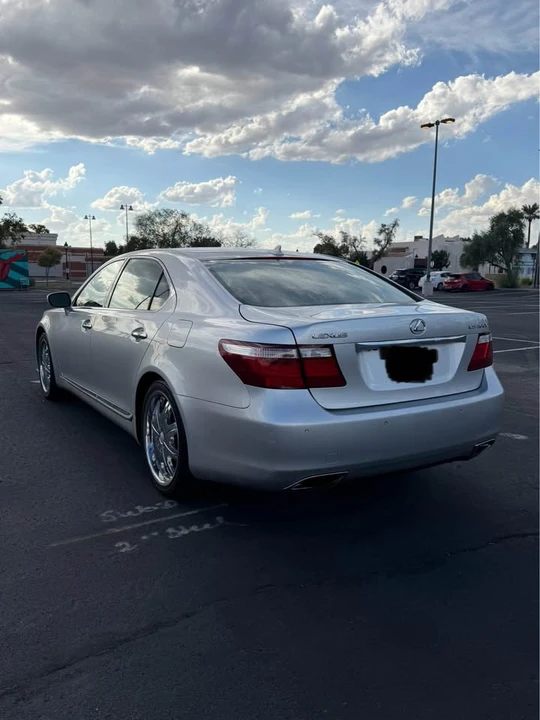 2007 Lexus LS 4th Gen - Image 6 of 20