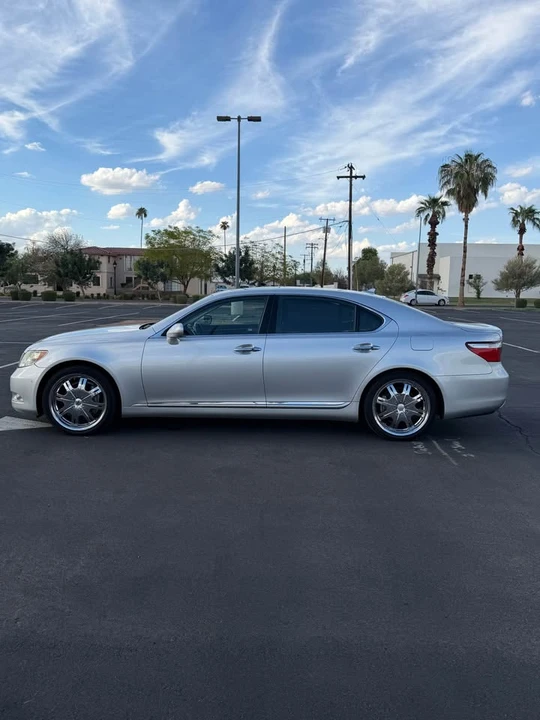 2007 Lexus LS 4th Gen - Image 7 of 20