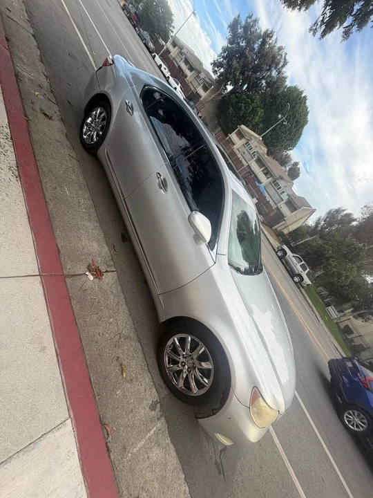 2007 Lexus LS 4th Gen - Image 3 of 10