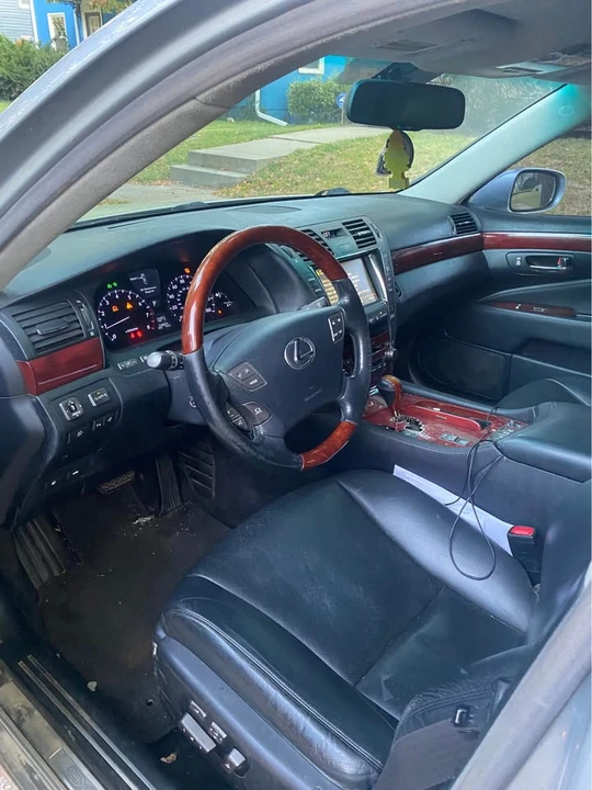 2007 Lexus LS 4th Gen - Image 3 of 8
