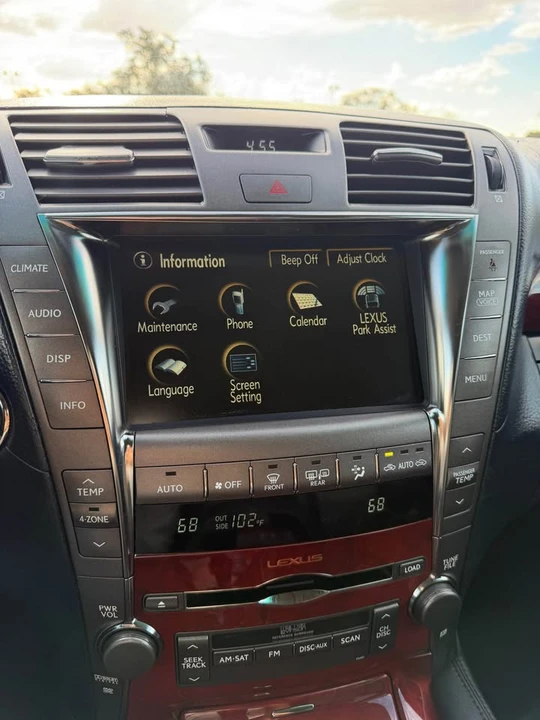 2007 Lexus LS 4th Gen - Image 13 of 20