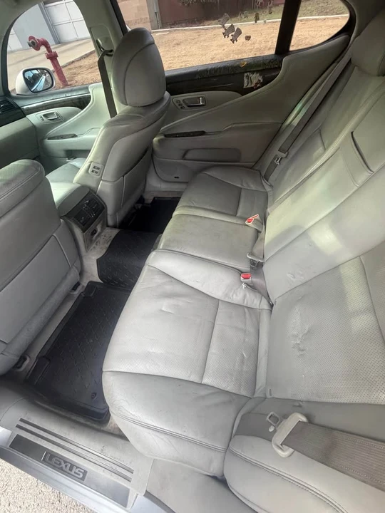 2007 Lexus LS 4th Gen - Image 10 of 10