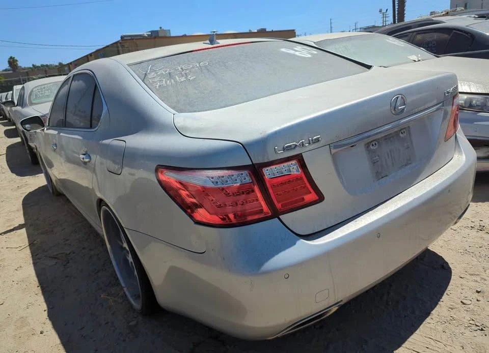 2007 Lexus LS 4th Gen - Image 3 of 3