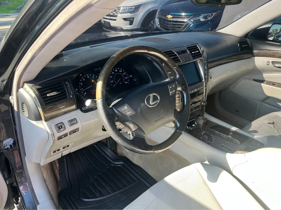 2007 Lexus LS 4th Gen - Image 8 of 13