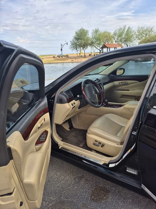 2007 Lexus LS 4th Gen - Image 5 of 15