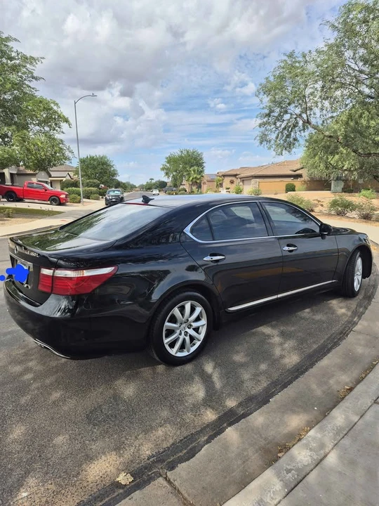2007 Lexus LS 4th Gen - Image 8 of 15
