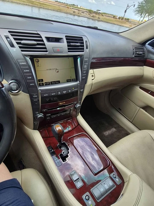 2007 Lexus LS 4th Gen - Image 13 of 15
