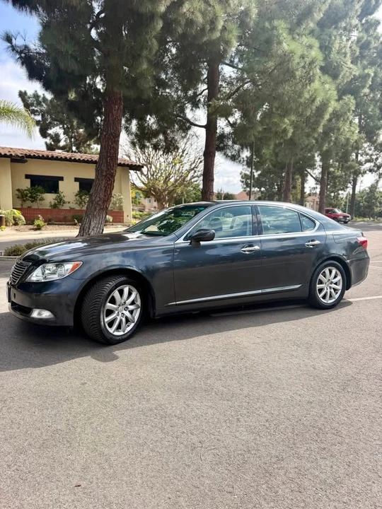 2007 Lexus LS 4th Gen - Image 3 of 18