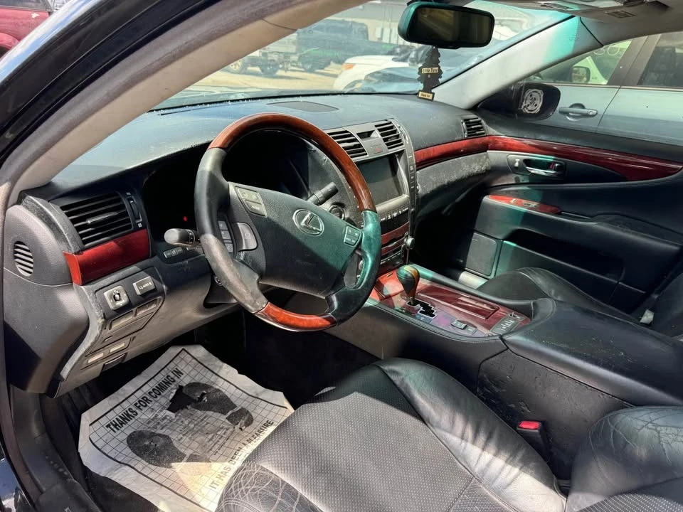 2007 Lexus LS 4th Gen - Image 3 of 6