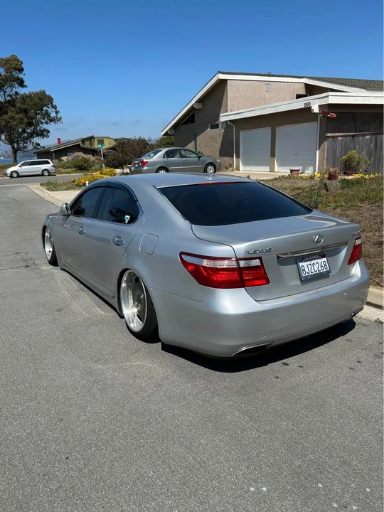 2007 Lexus LS 4th Gen - Image 7 of 7