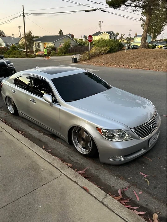 2007 Lexus LS 4th Gen - Image 2 of 7