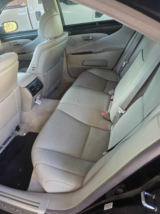 2007 Lexus LS 4th Gen - Image 8 of 10