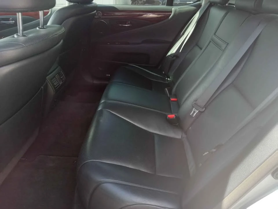 2007 Lexus LS 4th Gen - Image 8 of 13