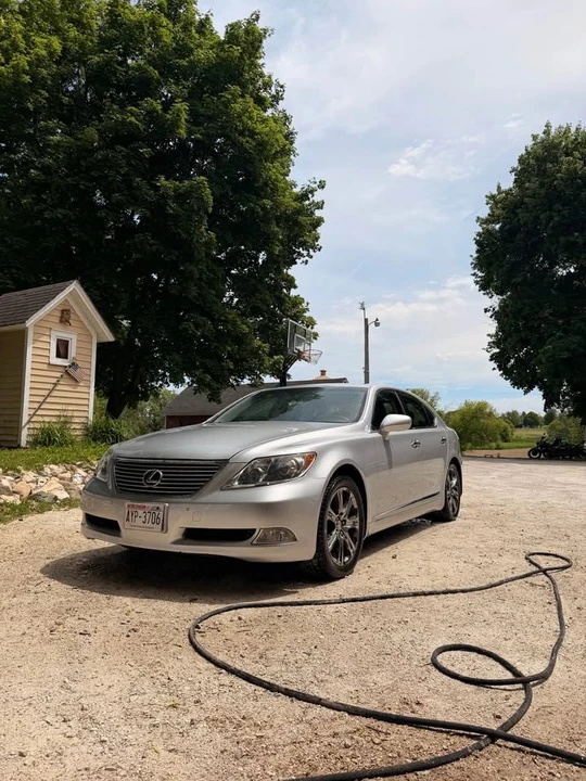 2007 Lexus LS 4th Gen - Image 2 of 16