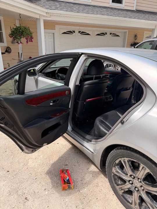 2007 Lexus LS 4th Gen - Image 12 of 16
