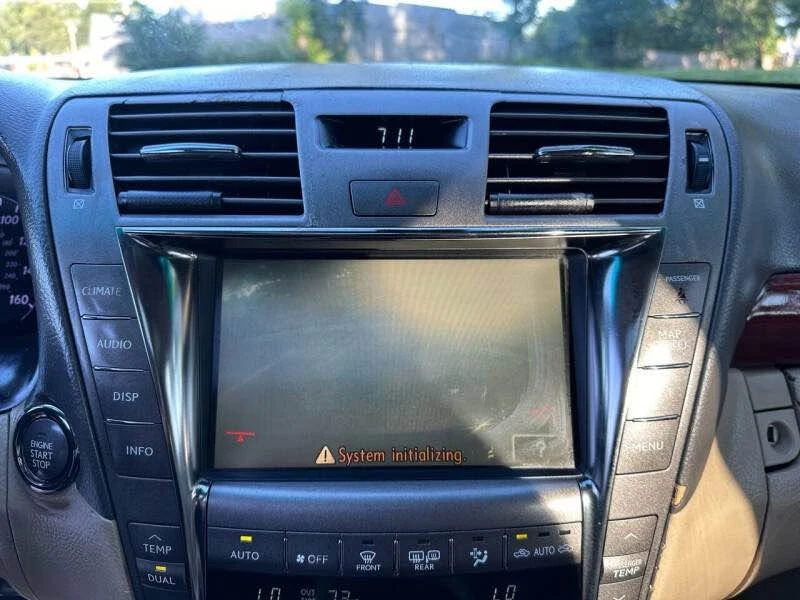 2007 Lexus LS 4th Gen - Image 17 of 20