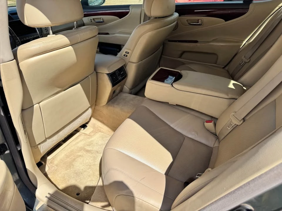 2007 Lexus LS 4th Gen - Image 6 of 8