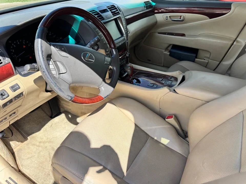 2007 Lexus LS 4th Gen - Image 5 of 8