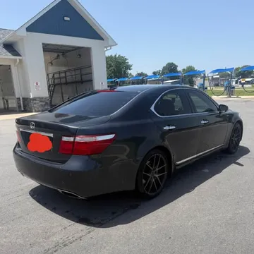 2007 Lexus LS 460 Sedan 4D