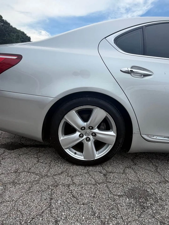 2007 Lexus LS 4th Gen - Image 6 of 19