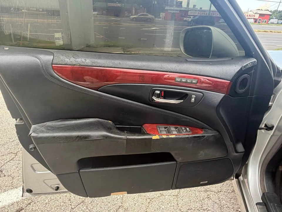 2007 Lexus LS 4th Gen - Image 17 of 19