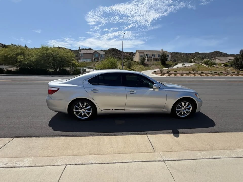 2007 Lexus LS 4th Gen - Image 2 of 14