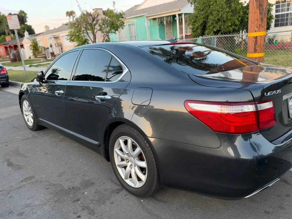 2007 Lexus LS 4th Gen - Image 2 of 9