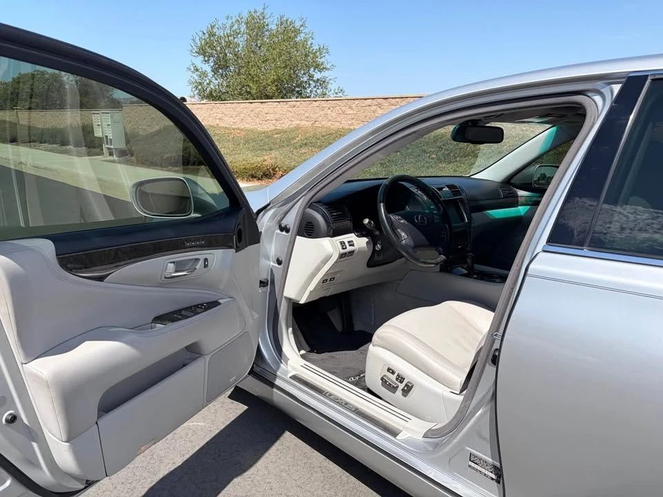 2007 Lexus LS 4th Gen - Image 7 of 14